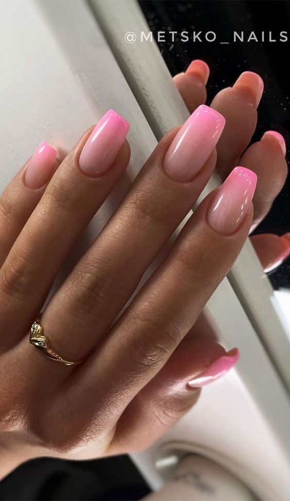 light pink ombre acrylic nails