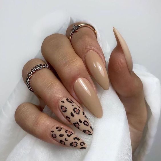 The top leopard nails, leopard print nails, cheetah print nails, cheetah nails, and animal print nails in general