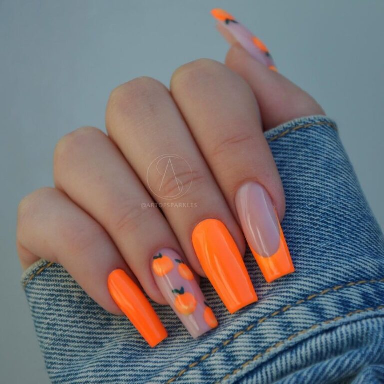 44+ Bright Nail Designs That Are Hot Right Now