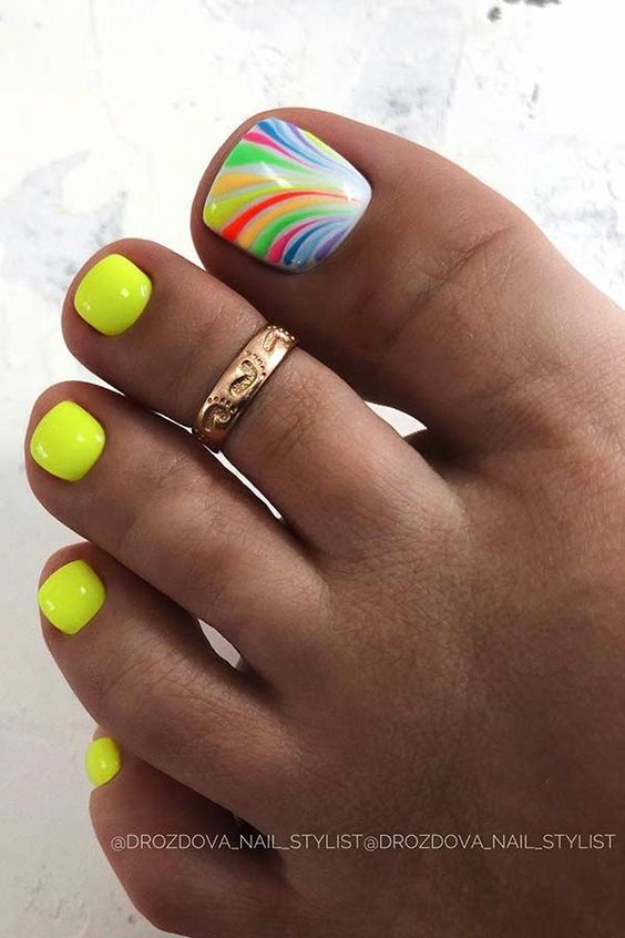 Top pedicure ideas for spring, summer, fall, and winter to try out. Browse these pedicure ideas and pedicure colors now!