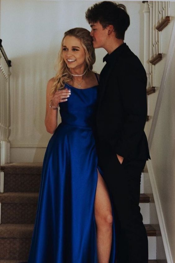 The coolest prom poses to copy for this prom season, including prom poses for couples, prom poses for friends, and solo prom poses for photos/pictures