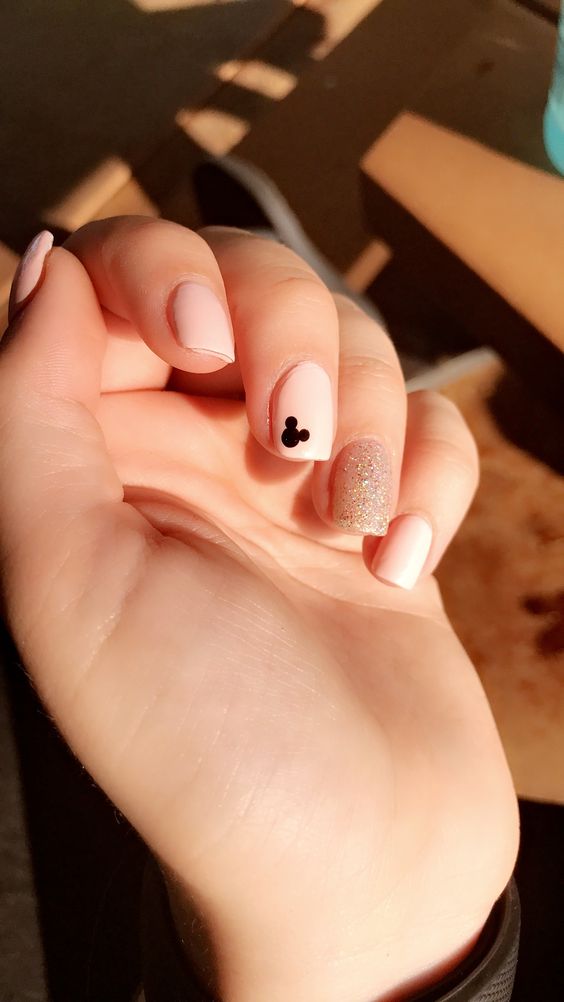 Disney nails and Disney nail designs including simple Disney nails