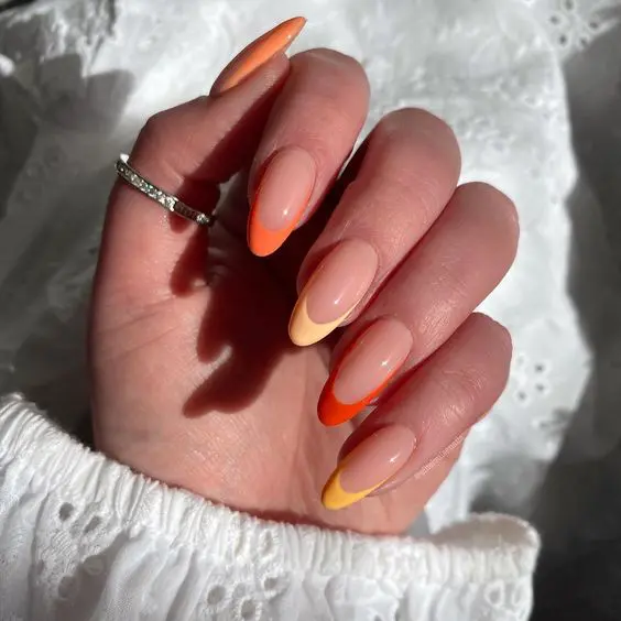 Tropical nails | Hawaiian nails and Hawaiian nail designs | 