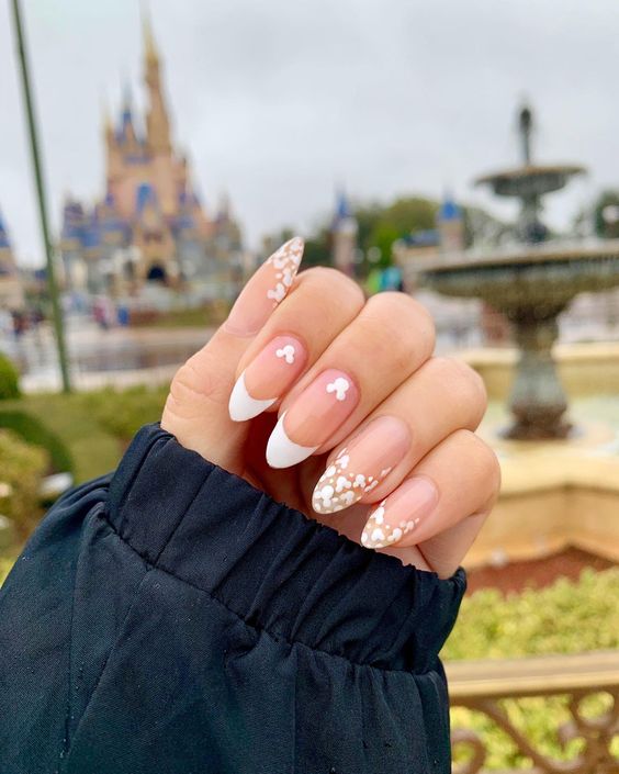 105 Cute Disney Nails (2023 Designs) - the daily glimmer