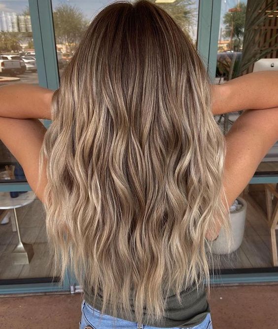 55+ Dark Dirty Blonde Hair Colors To Copy This Year