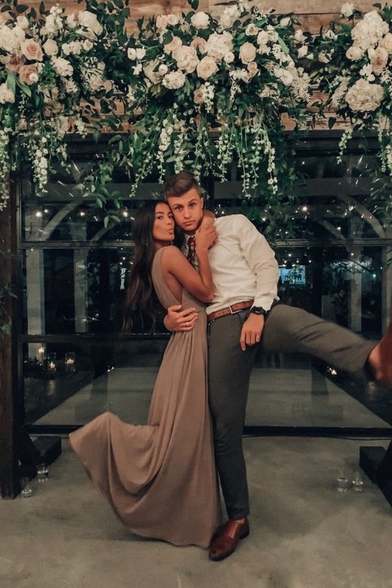 The coolest prom poses to copy for this prom season, including prom poses for couples, prom poses for friends, and solo prom poses for photos/pictures