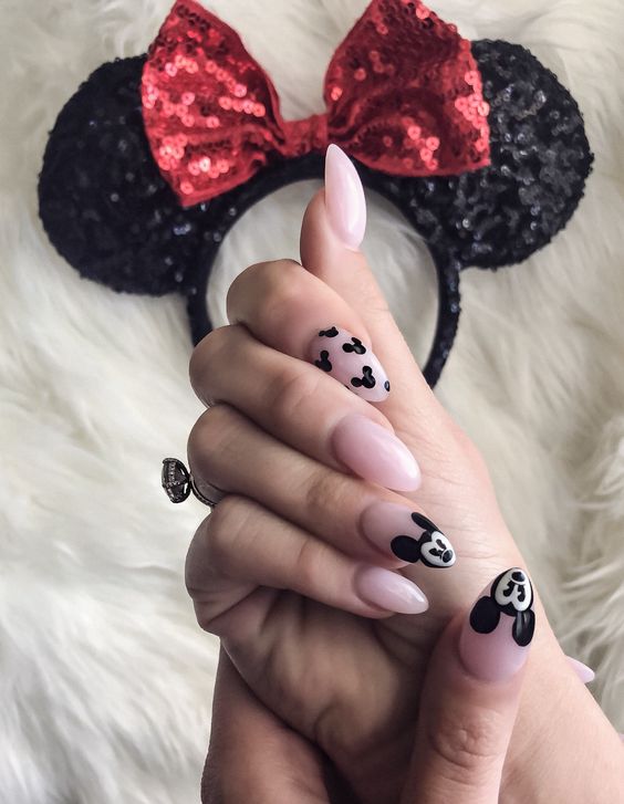 Disney nails and Disney nail designs including simple Disney nails