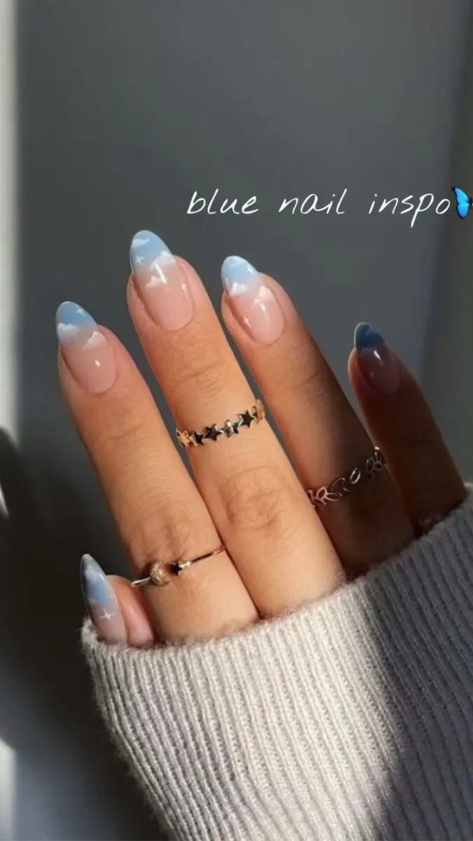 Closeup Of Female Solid Blue Nail Art Holds Silk Picture And HD Photos |  Free Download On Lovepik