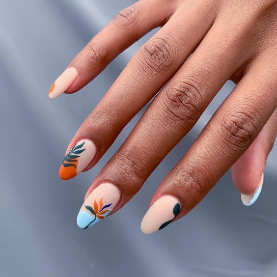 Tropical nails | Hawaiian nails and Hawaiian nail designs | 