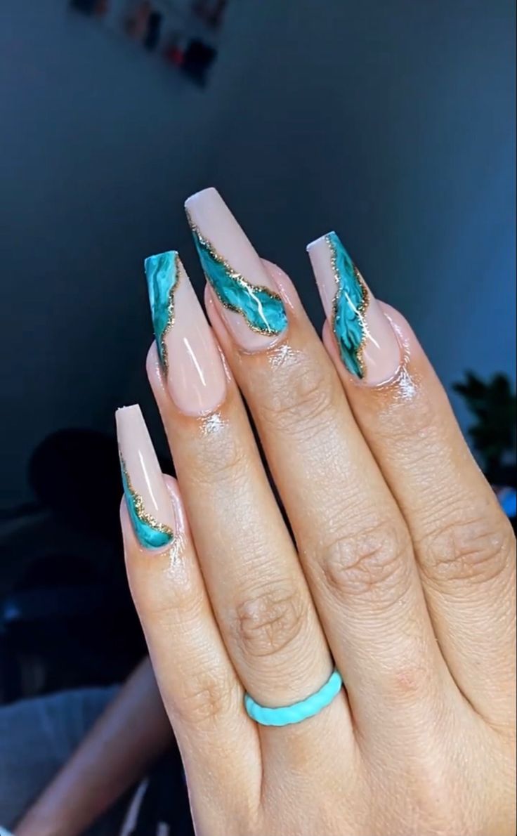 The top turquoise nails and teal nails right now