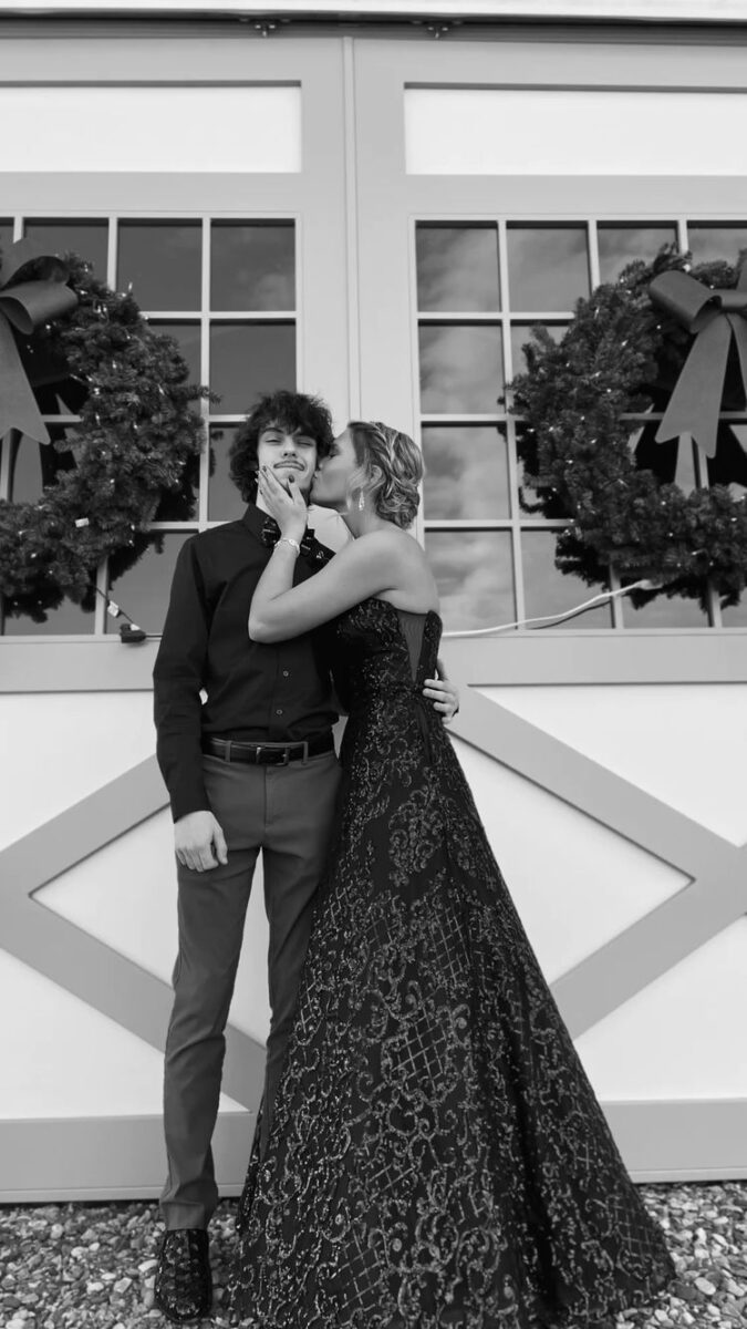 Gallery | keeleygoldsmith | Homecoming poses, Prom picture poses, Couples  homecoming pictures