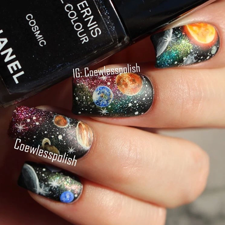 Galaxy nails, galaxy nail designs, and galaxy nail art for a gorgeous manicure