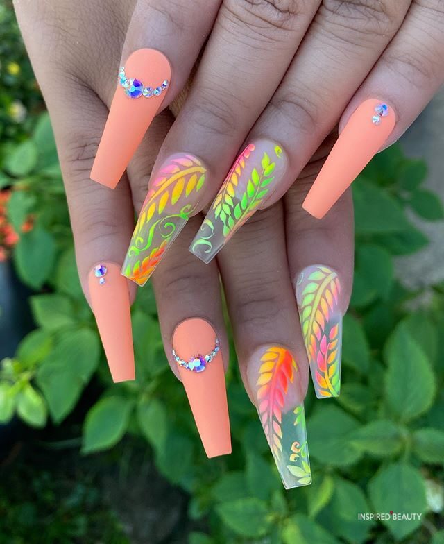 The best bright nails, bright nail ideas, bright nail colors, and bright nail designs for neon nails