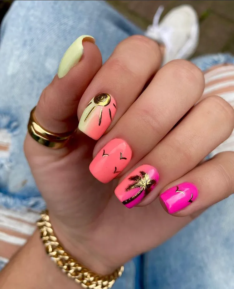 Tropical nails | Hawaiian nails and Hawaiian nail designs | 