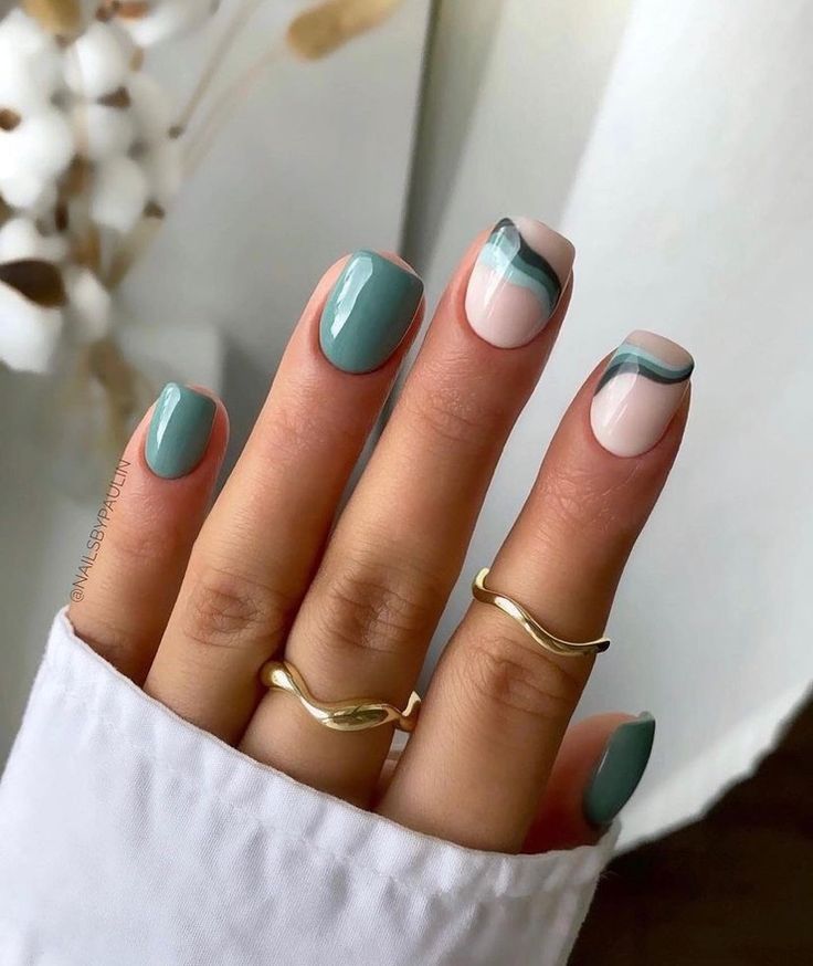 The top turquoise nails and teal nails right now