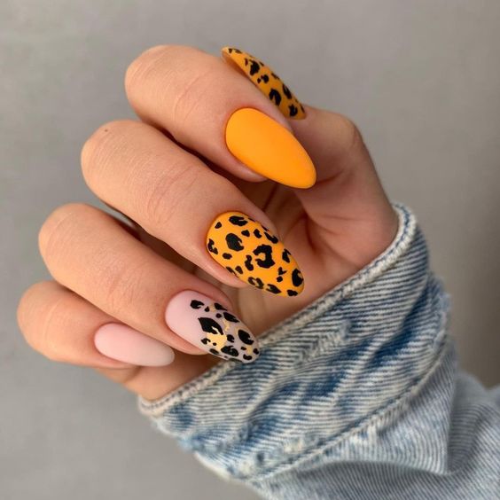 45+ Leopard & Cheetah Print Nails For A Sassy Manicure