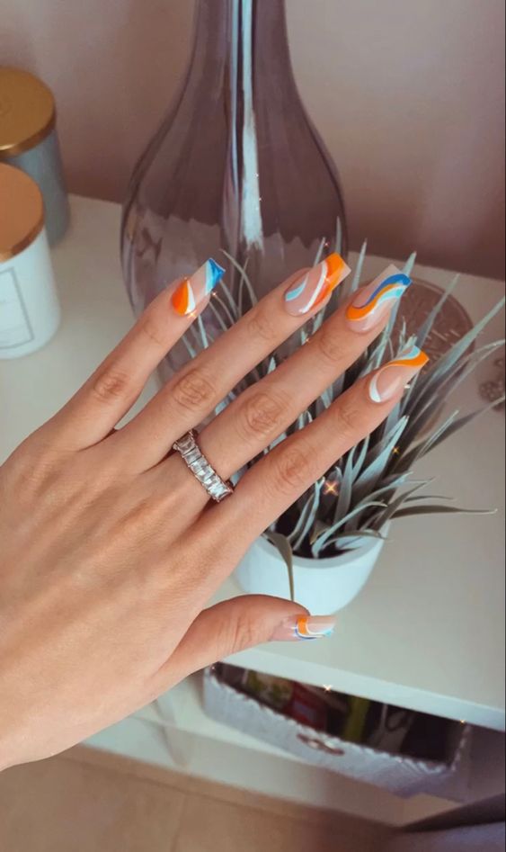 The best bright nails, bright nail ideas, bright nail colors, and bright nail designs for neon nails