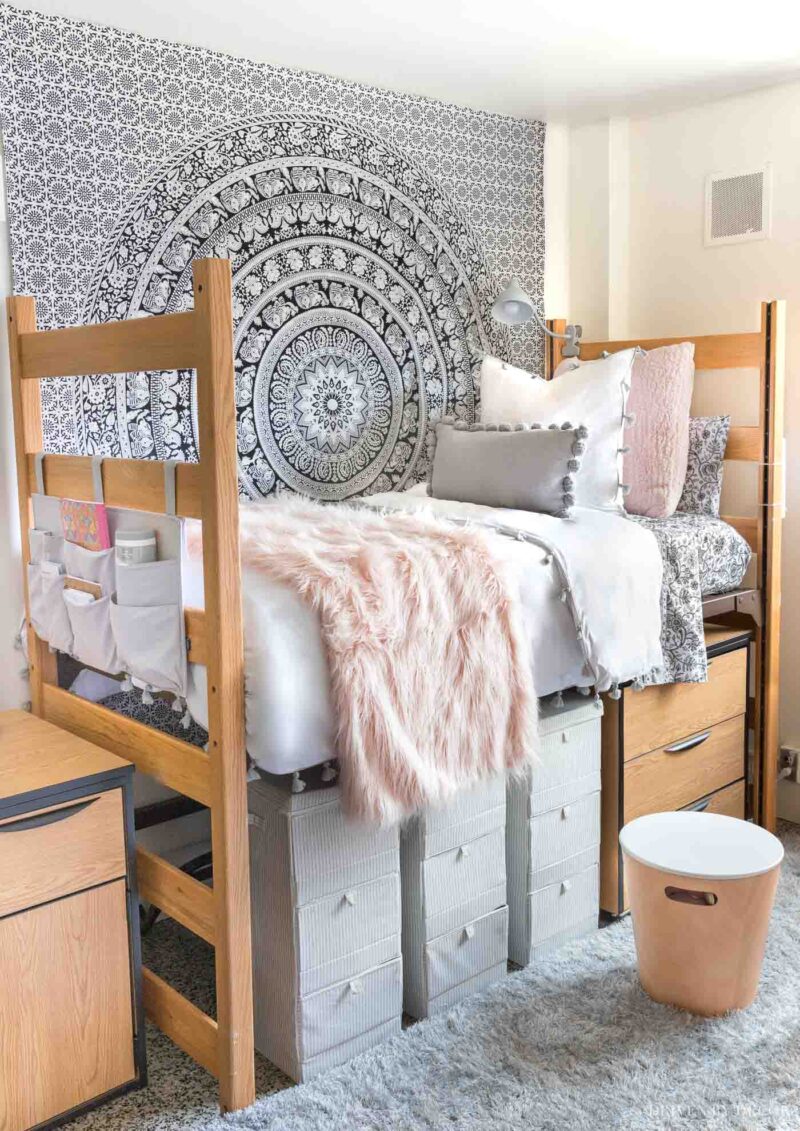 Top trendy college dorm room ideas for girls | college dorm inspo