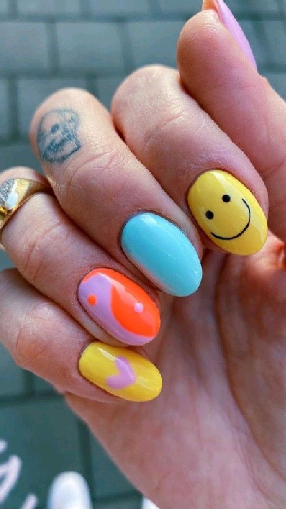 The best bright nails, bright nail ideas, bright nail colors, and bright nail designs for neon nails