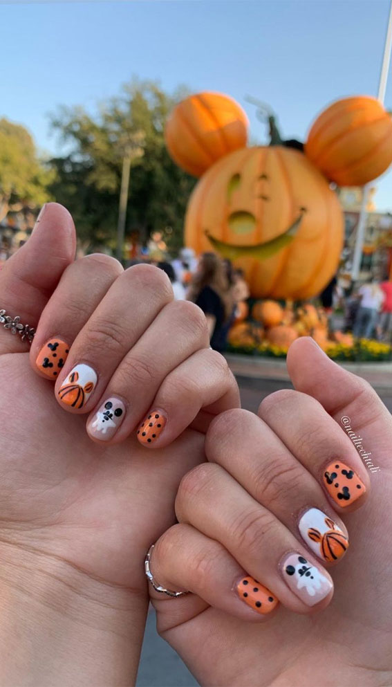 Disney nails and Disney nail designs including simple Disney nails