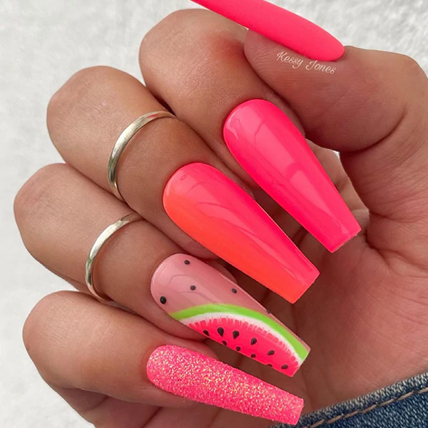 The best bright nails, bright nail ideas, bright nail colors, and bright nail designs for neon nails