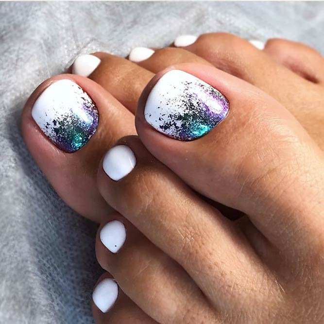 Top pedicure ideas for spring, summer, fall, and winter to try out. Browse these pedicure ideas and pedicure colors now!