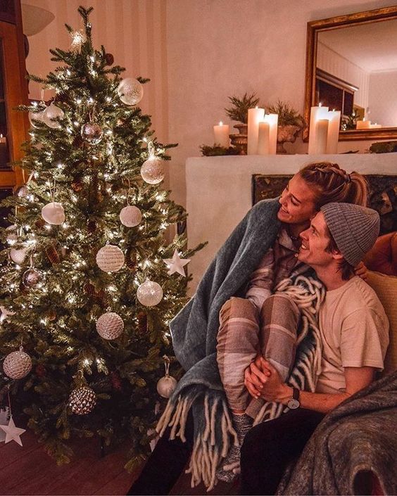 The top Christmas date ideas and Christmas dates for couples | Christmas couple aesthetic