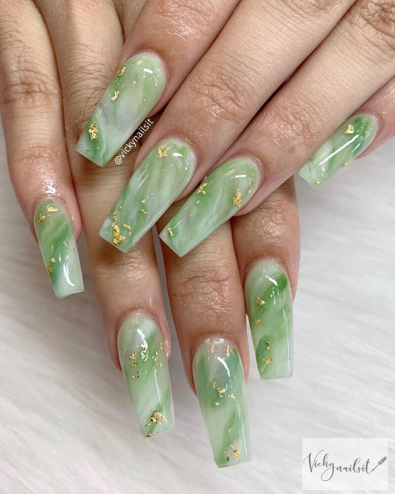 The top light green nails and light green nail designs