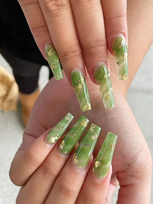 The top light green nails and light green nail designs