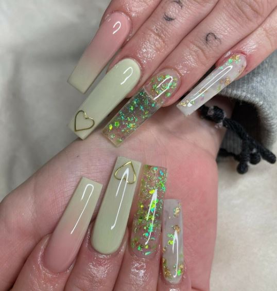 The top light green nails and light green nail designs