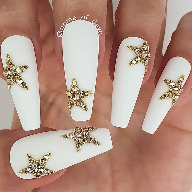 Nail art how-to: gold and white ombre nails