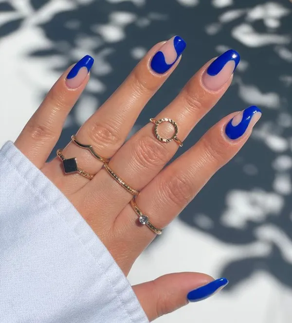 On Trend Royal B Ue Nail Designs That You Need To Try Now Hatinews