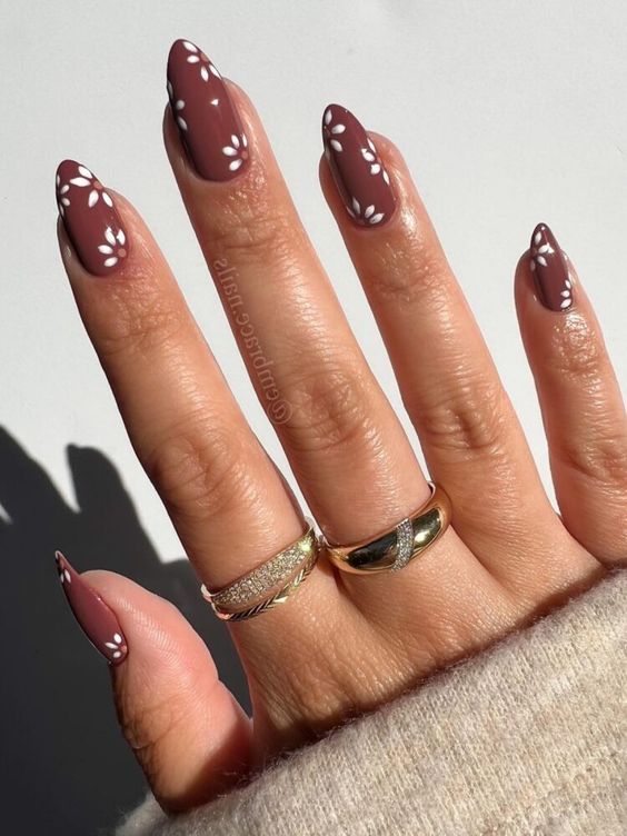 The best fall nails, fall nail designs, and fall nail colors this year