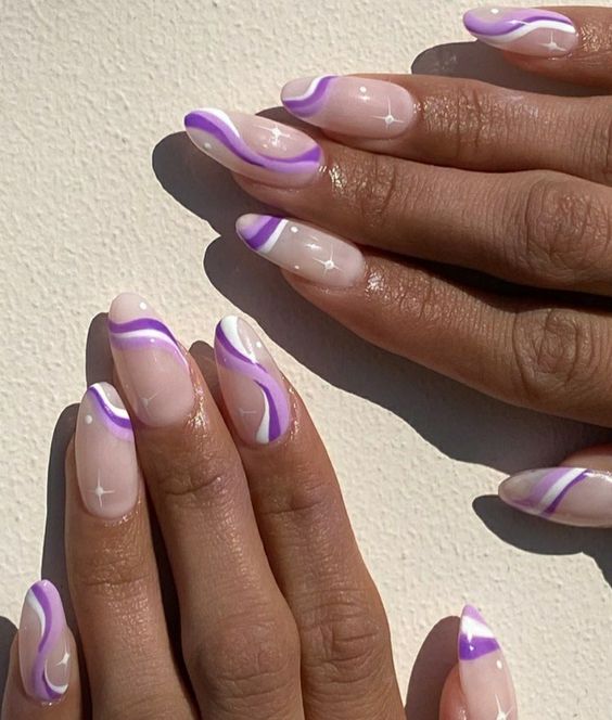 20 Fabulous March Nail Colors to Usher in Spring