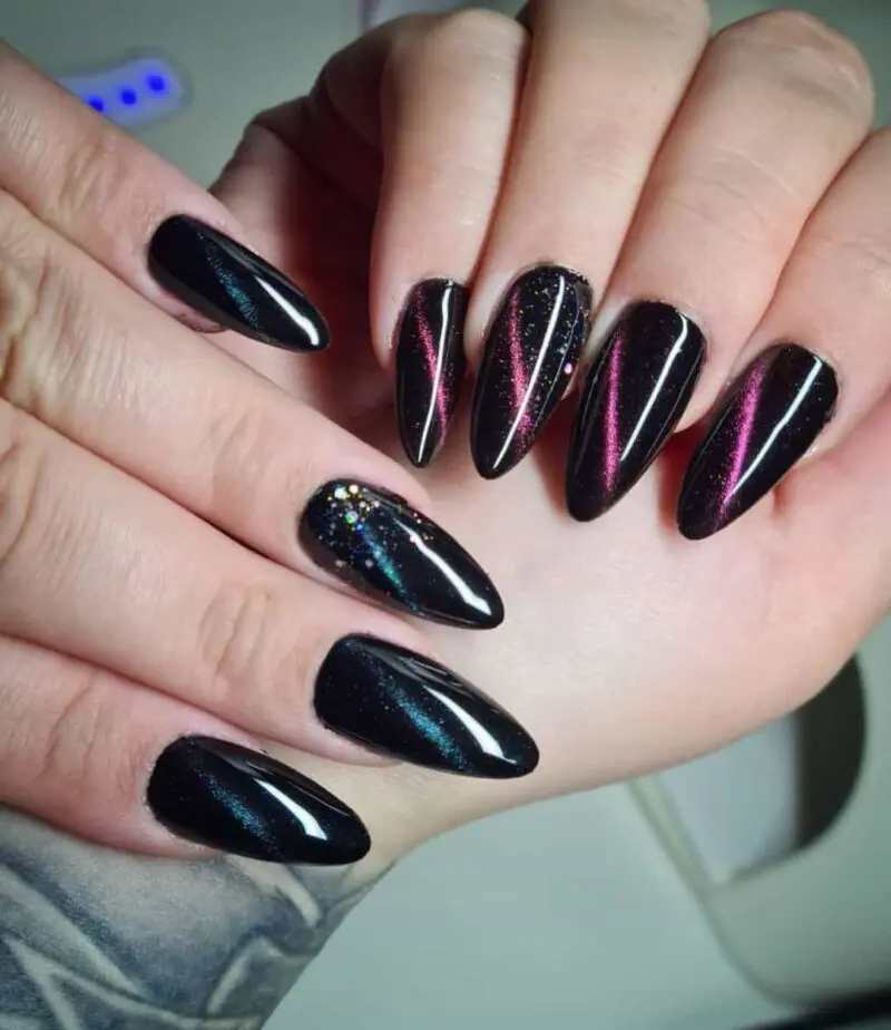 The hottest trend right now: cat eye nails including the classic cat eye nails design and interesting cat eye nail ideas