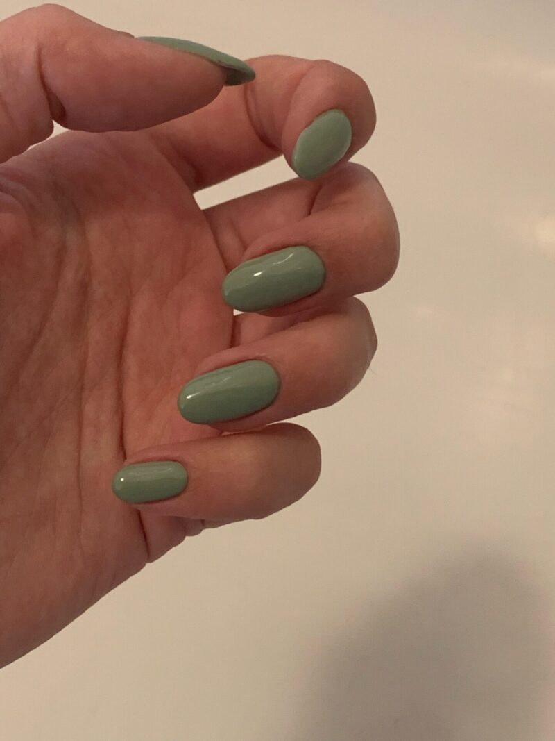 The top light green nails and light green nail designs