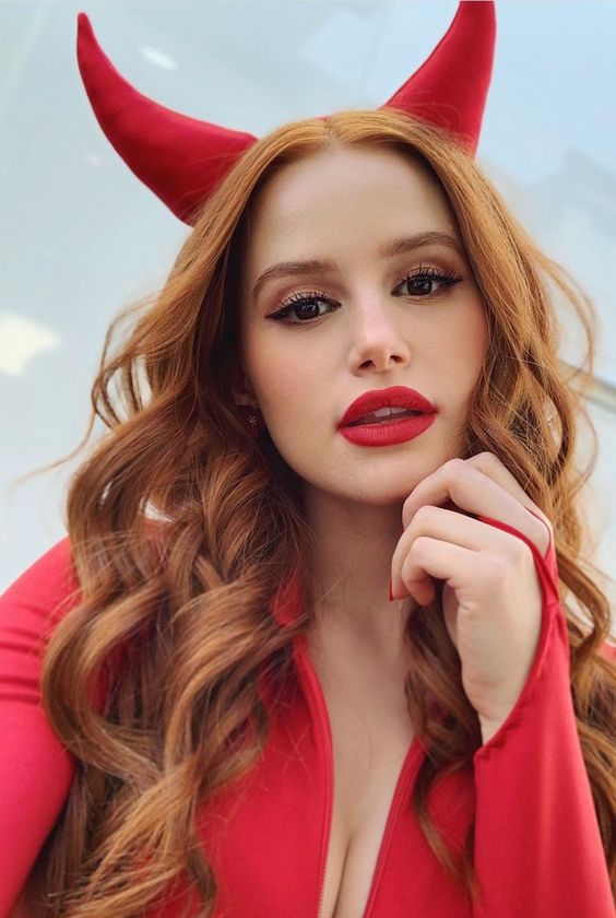 Gorgeous Makeup For Redheads: 35+ Inspo Photos To Copy |