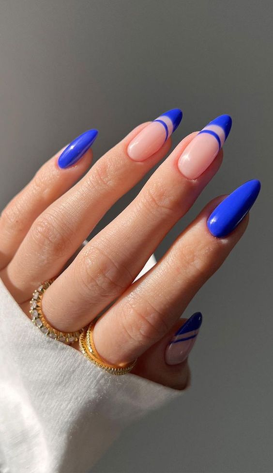 light royal blue nails