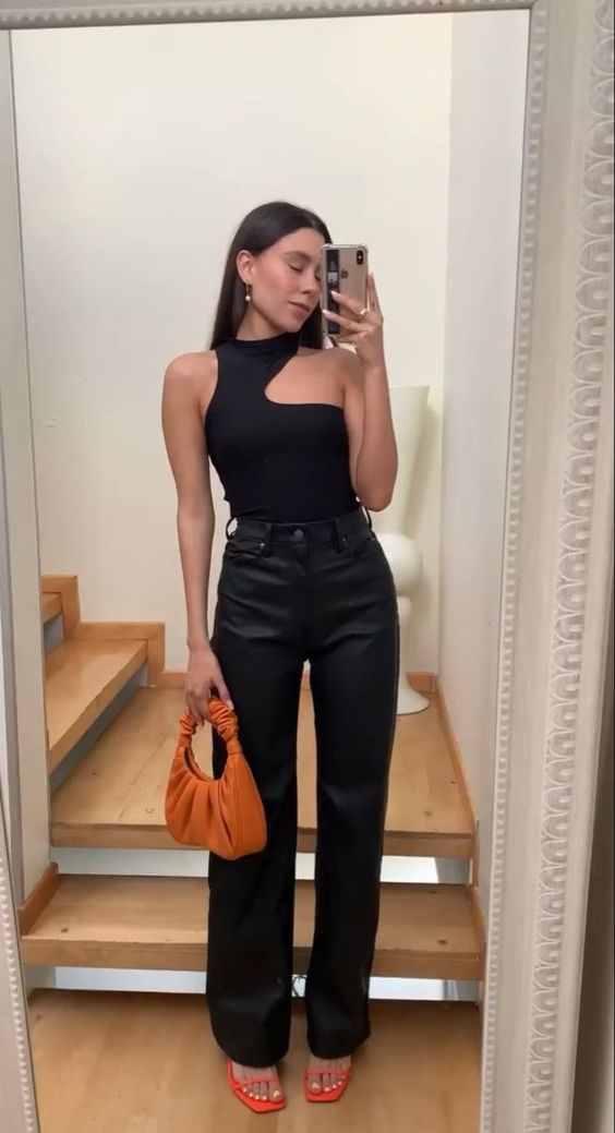 Cute shop bar outfit