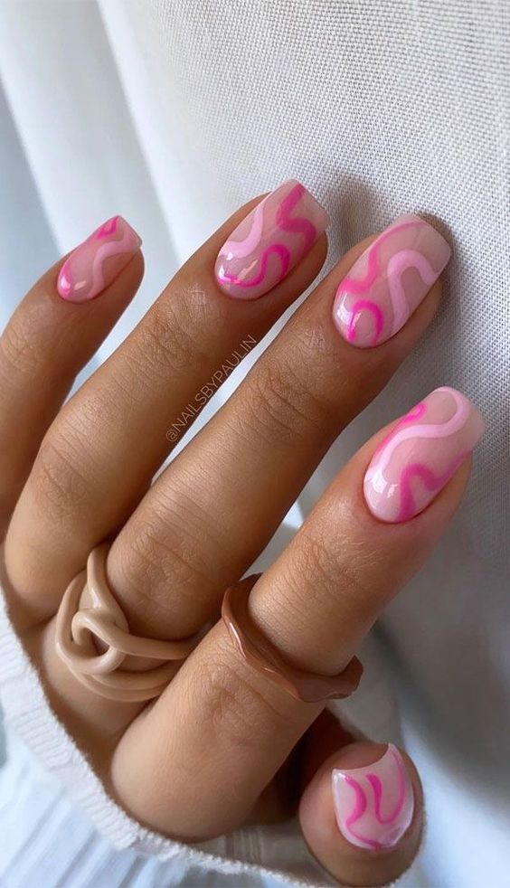 pink nails light