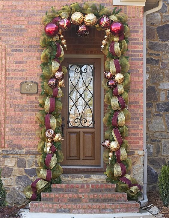 The top Christmas door decorations and Christmas door decoration ideas to try