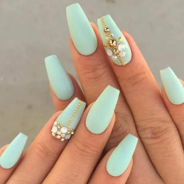 The top mint green nails designs and mint green nail ideas to try