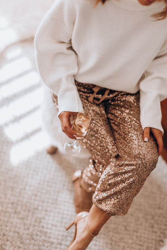 The best Christmas party outfits and Christmas party outfit ideas from dressy to casual