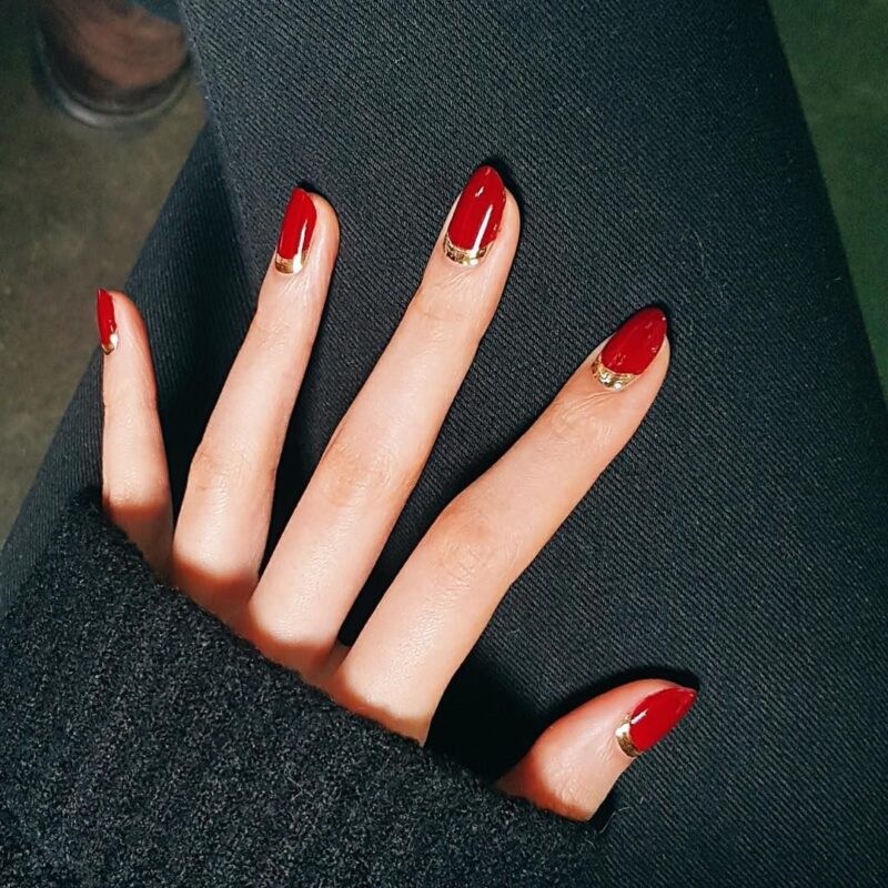 The top red and gold nails designs to try