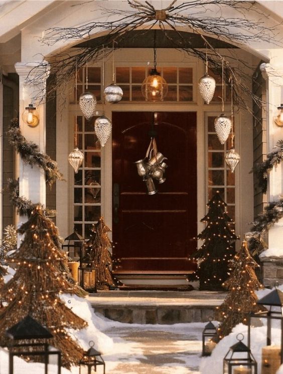 The top Christmas door decorations and Christmas door decoration ideas to try