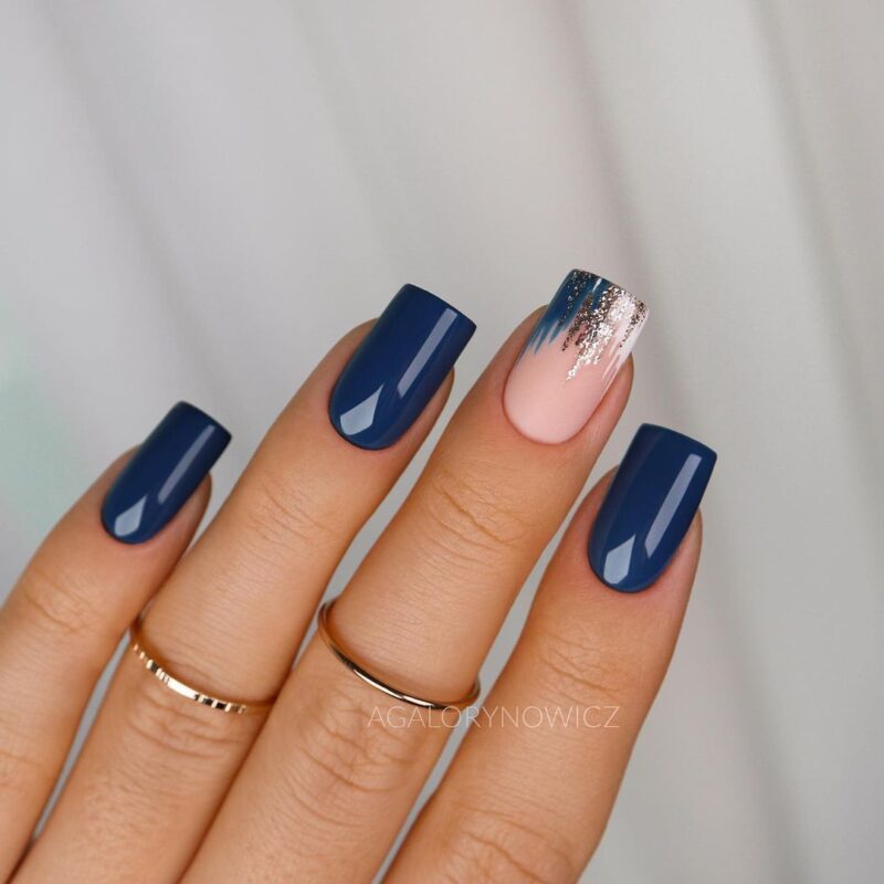 The top navy blue nails designs and navy blue nail ideas to try