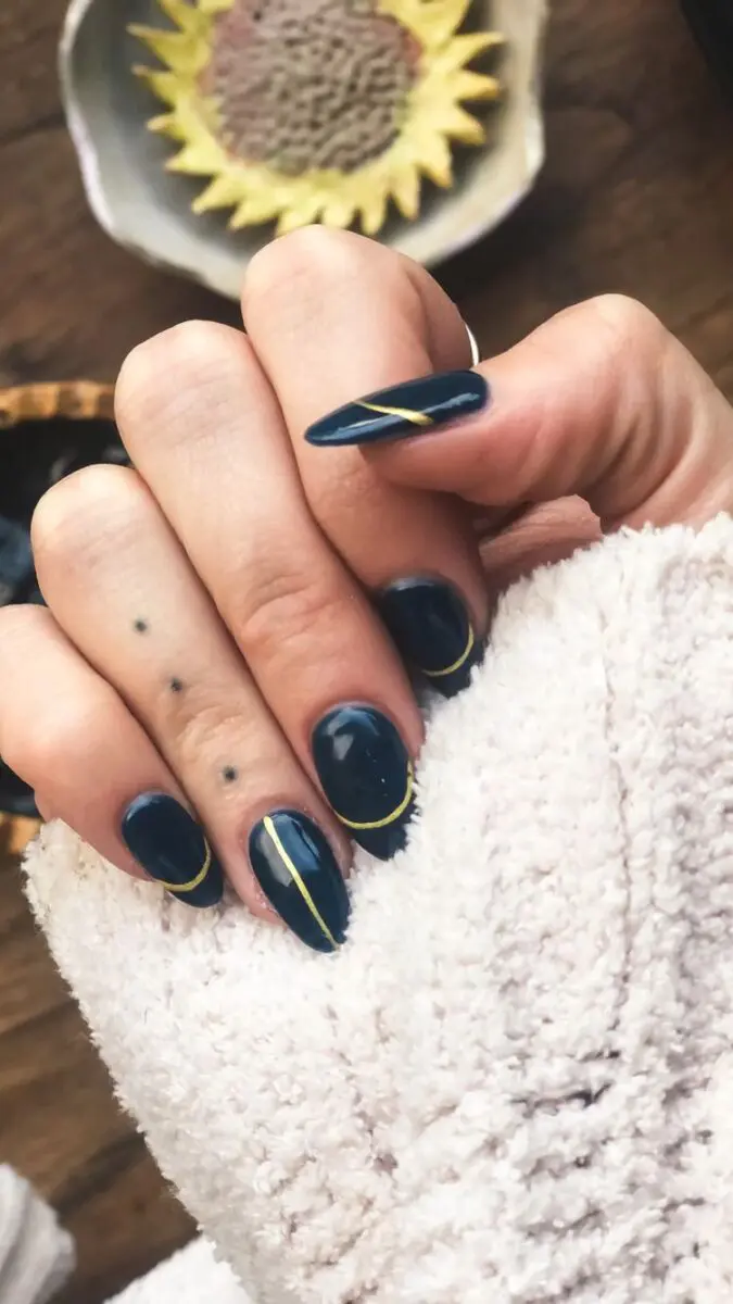 Amazon.com: Coolnail Reflective Mirror Blue Gray Metal Plating False Fake Nails  Navy Blue Acrylic Metallic Square Nail Art Tips : Beauty & Personal Care
