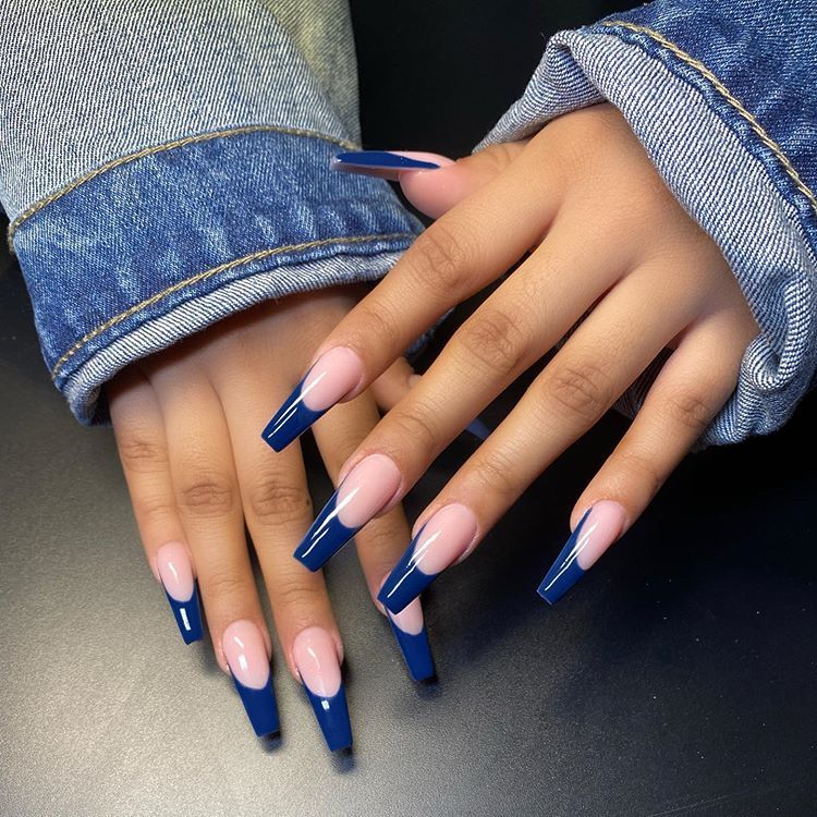 The top navy blue nails designs and navy blue nail ideas to try