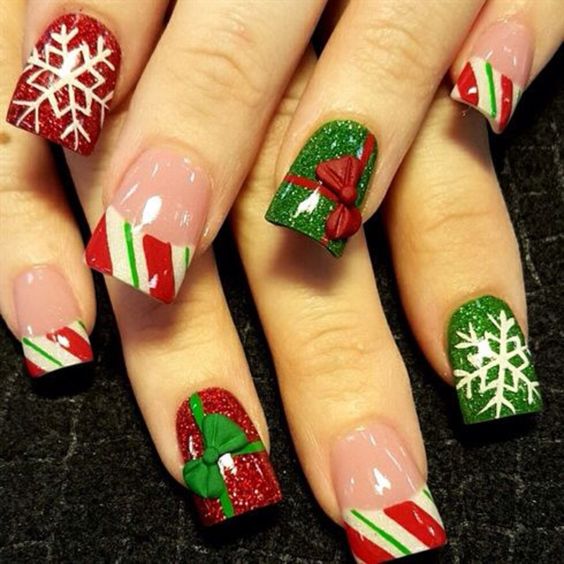 45+ Red And Green Nails For Christmas | Christmas Nail Designs To Try