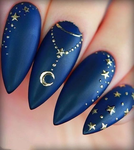 The top navy blue nails designs and navy blue nail ideas to try